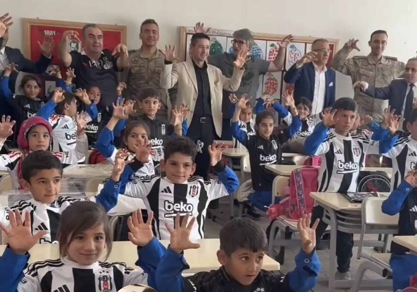 Mardin Darge&ccedil;it de &Ccedil;ocukları Mutlu ettik