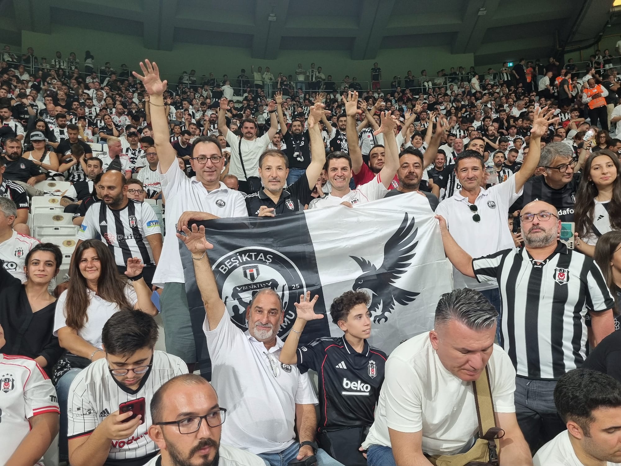 4.Toplantımız  ve 3000.&Uuml;yeye &Ouml;d&uuml;l&uuml;m&uuml;z