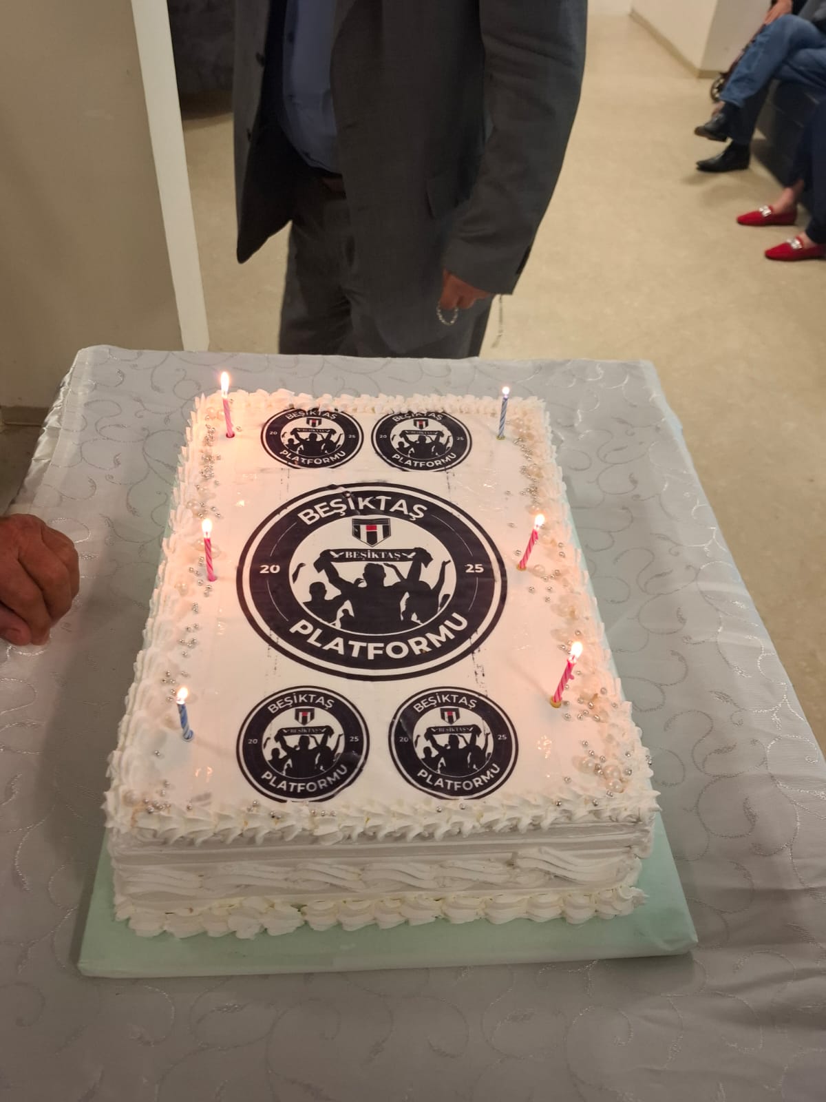 Huzur evinde B&uuml;y&uuml;klerimizide Unutmadık