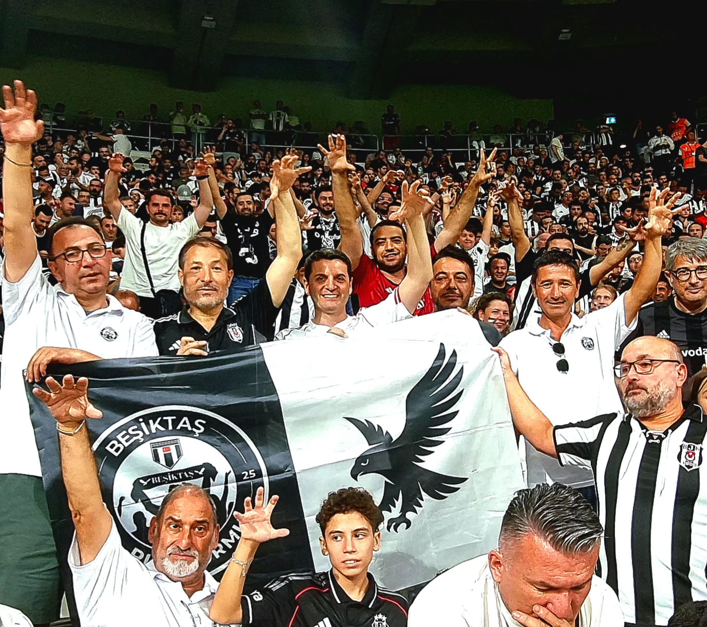 4.Toplantımız  ve 3000.&Uuml;yeye &Ouml;d&uuml;l&uuml;m&uuml;z